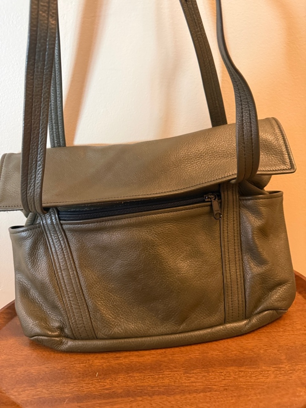 Nericcio Olive Green Leather Shoulder Bag